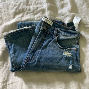 Abercrombie straight cut jeans. NWT. Very high rise, tiny bit of stretch. Size30